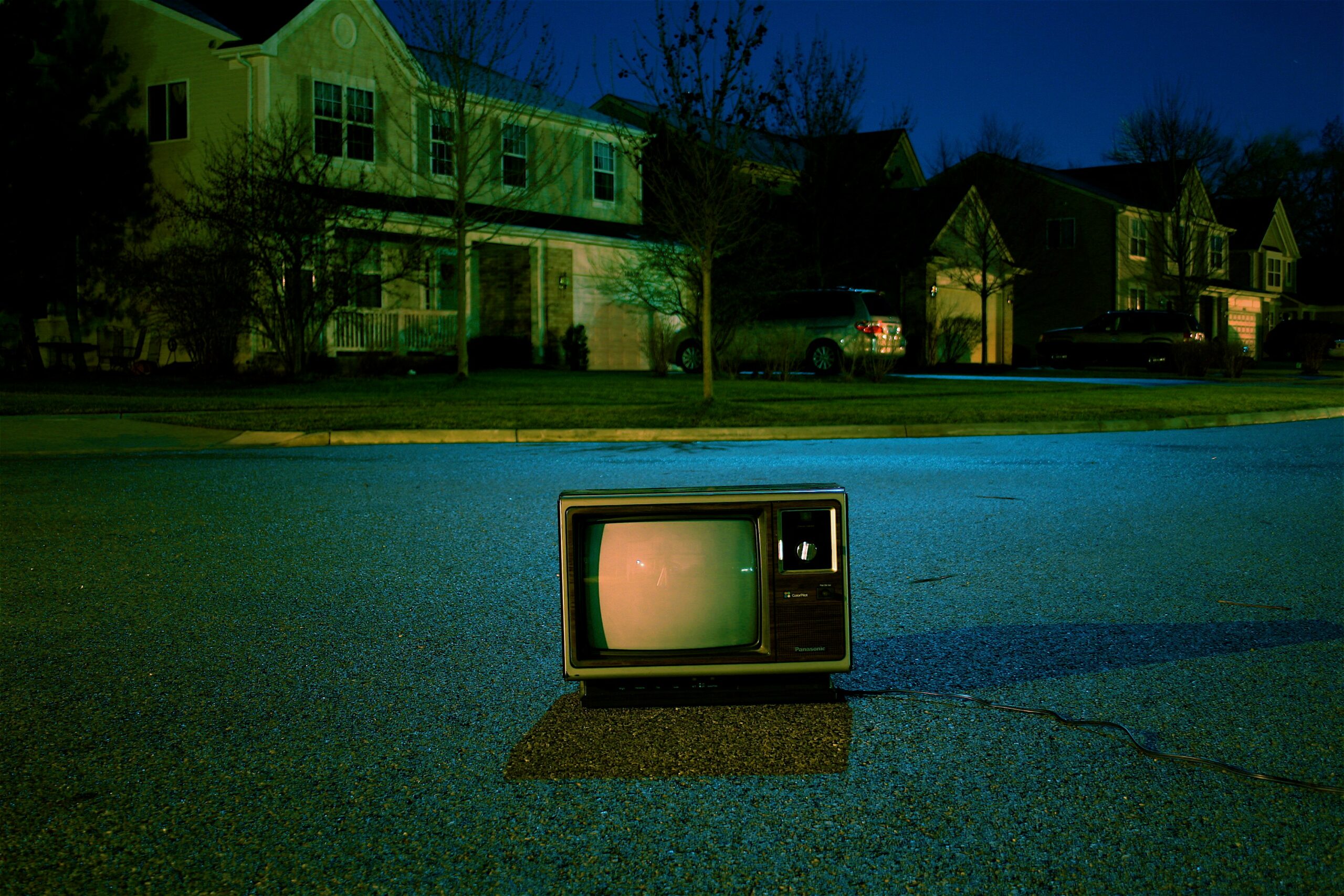 10 Dinnerware Sets Inspired by Famous TV Shows